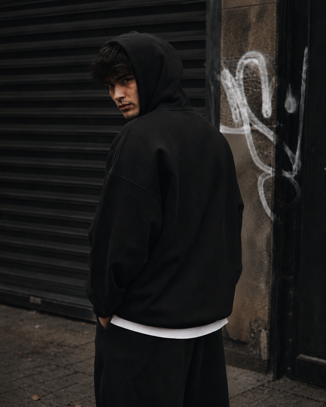 RAGEQUIT BASIC & BLACK HOODIE