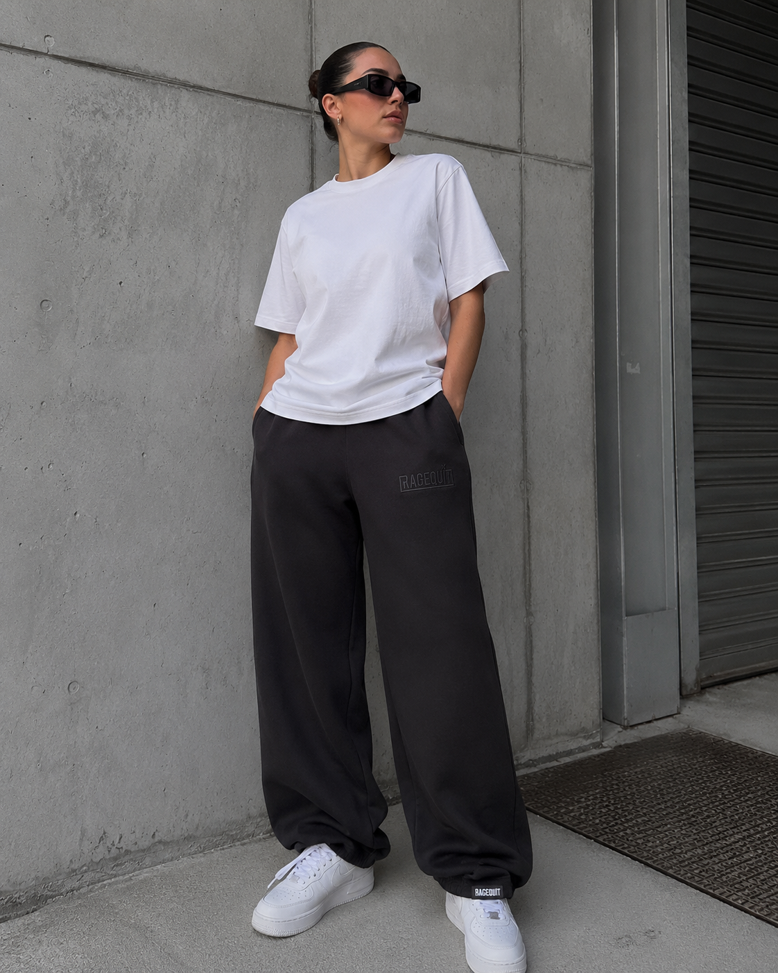 RAGEQUIT SWEATPANTS BASIC & BLACK